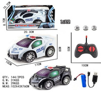 AUTO NA RADIO POLICYJNE EXTREME DRIFT 911 KARTON pak-144/72 
zasilanie 5xAAA (niedołaczone) 2 kolory czarne, białe,  Jeżdzi na ,, 5 kole" odbija się od przedmiotów